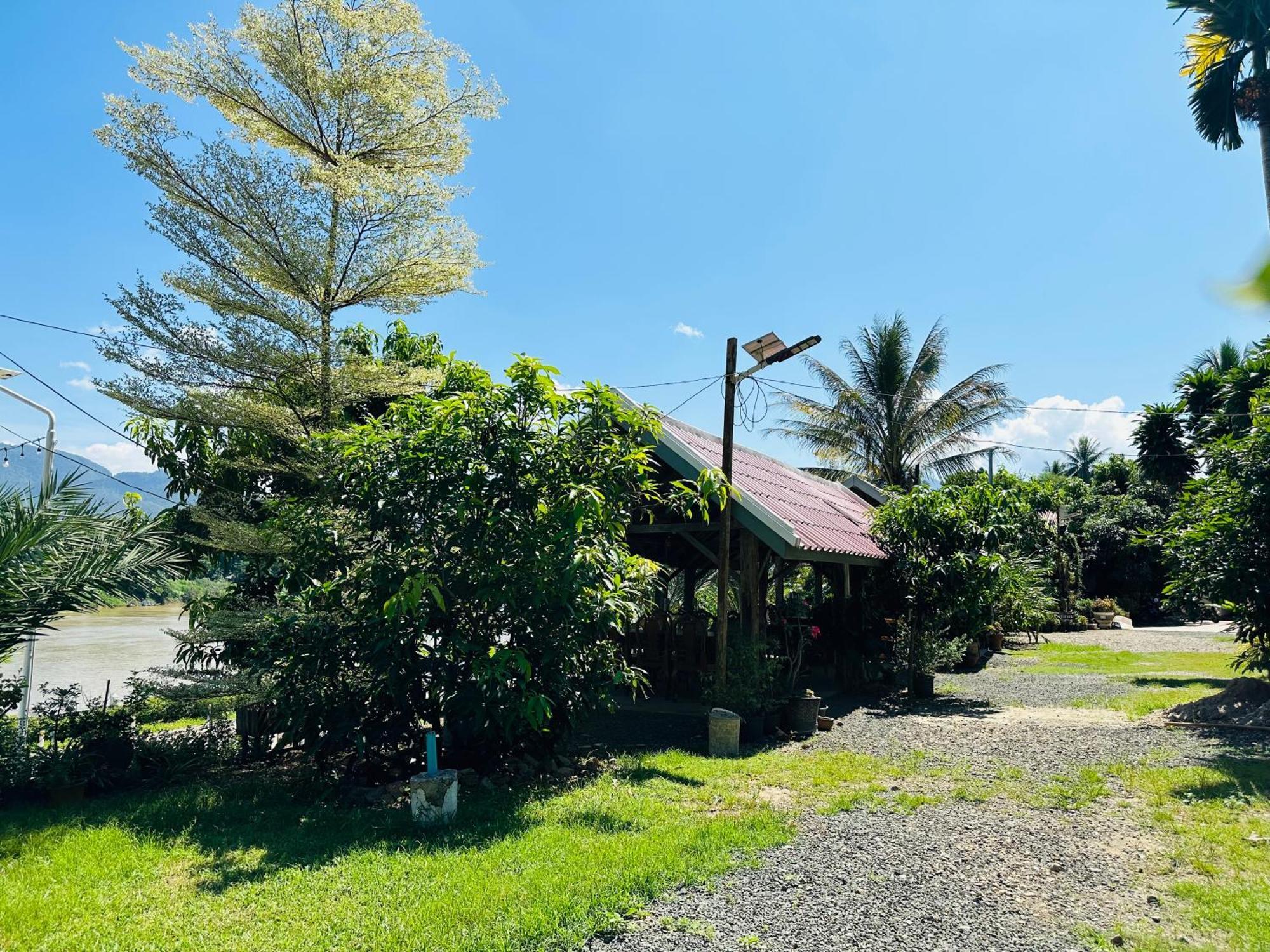 Kingkham Riverside Hotel Luang Prabang Luaran gambar