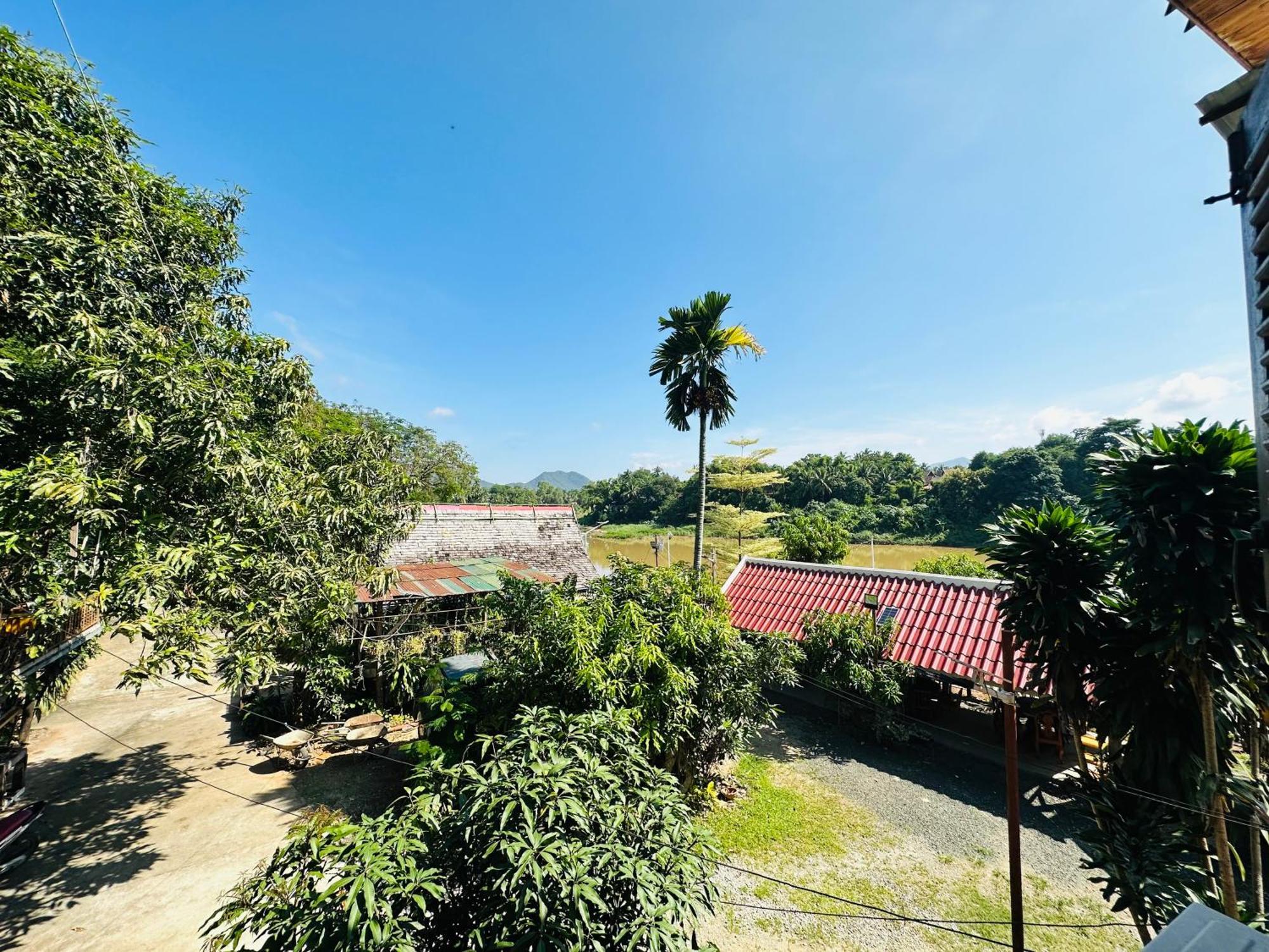 Kingkham Riverside Hotel Luang Prabang Luaran gambar
